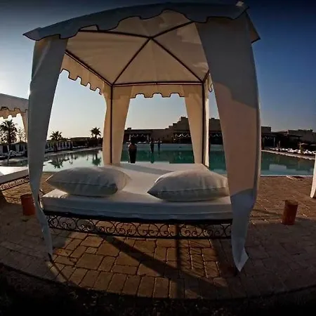 Masseria & Luciagiovanni Hotel 4*